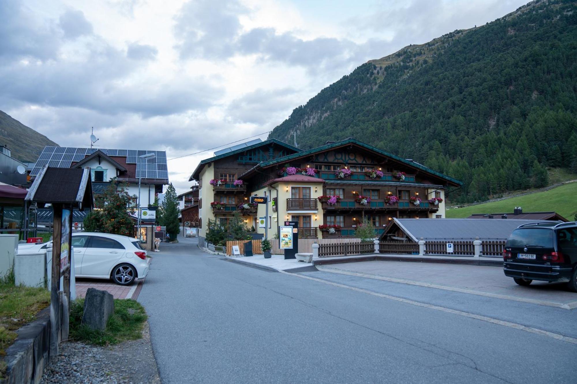 Gaestehaus -Pension Edelweiss Vent Buitenkant foto