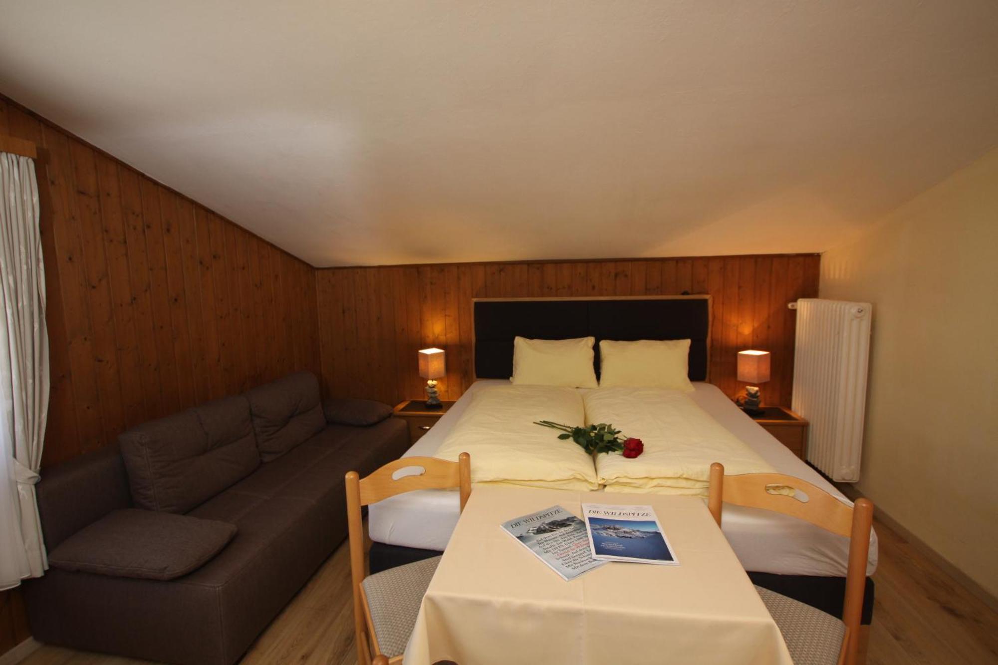 Gaestehaus -Pension Edelweiss Vent Buitenkant foto